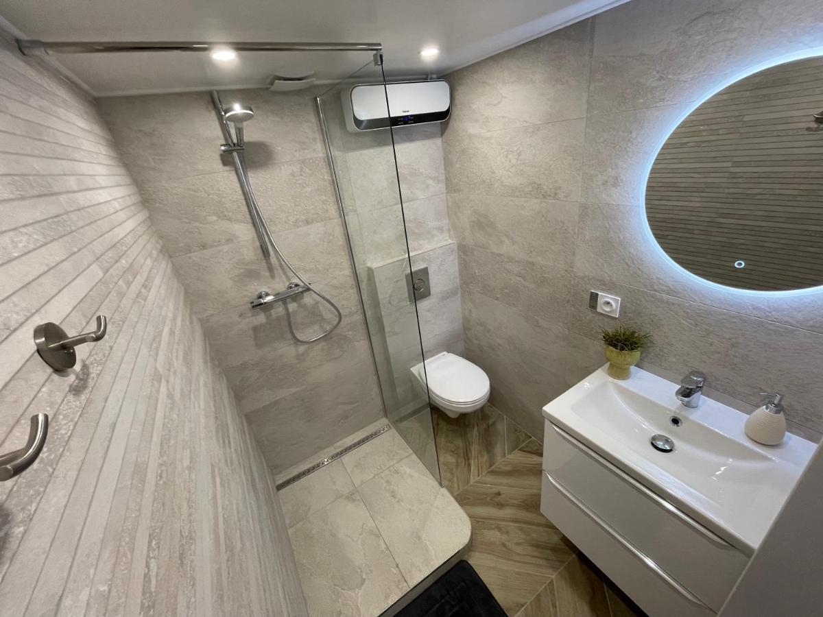 Nice Renting - Massena - Loft - Heart Of Vieil Antibes - The Market With Sea View Εξωτερικό φωτογραφία